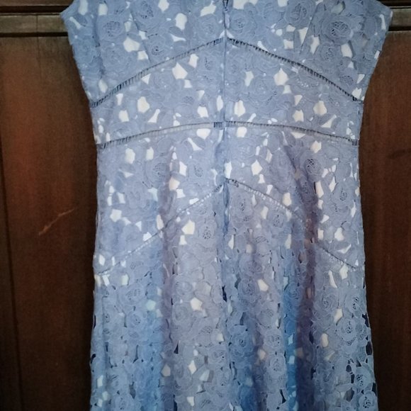 Vineyard Vines 144th Kentucky Derby dress - Picture 3 of 7